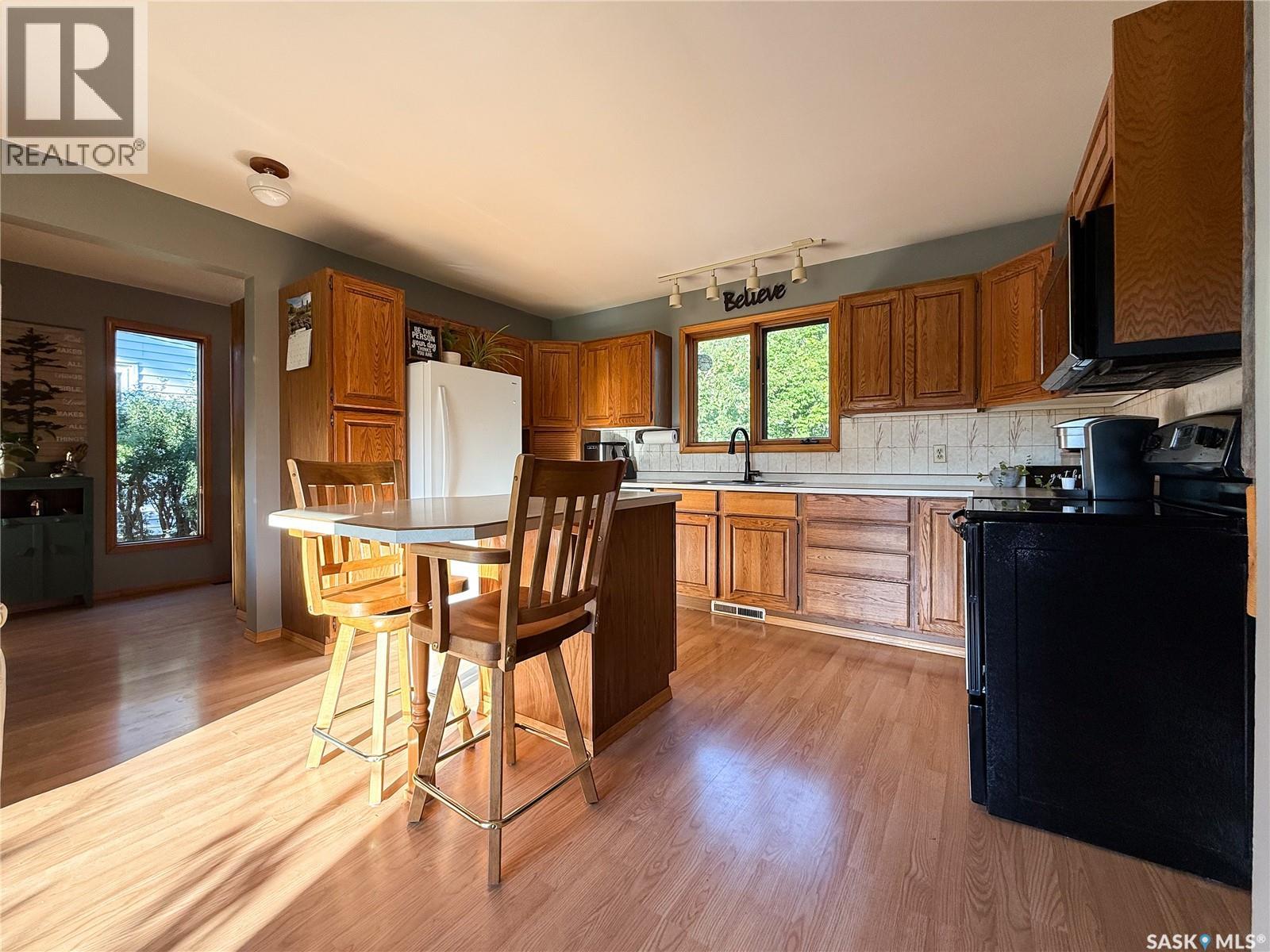 223 Riverside Boulevard, Eastend, Saskatchewan  S0N 0T0 - Photo 8 - SK018876