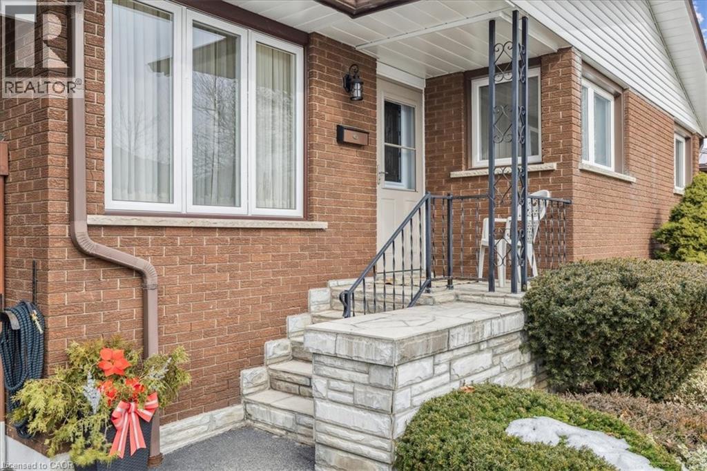 40 Purnell Drive, Hamilton, Ontario  L9C 4Y2 - Photo 4 - 40706629