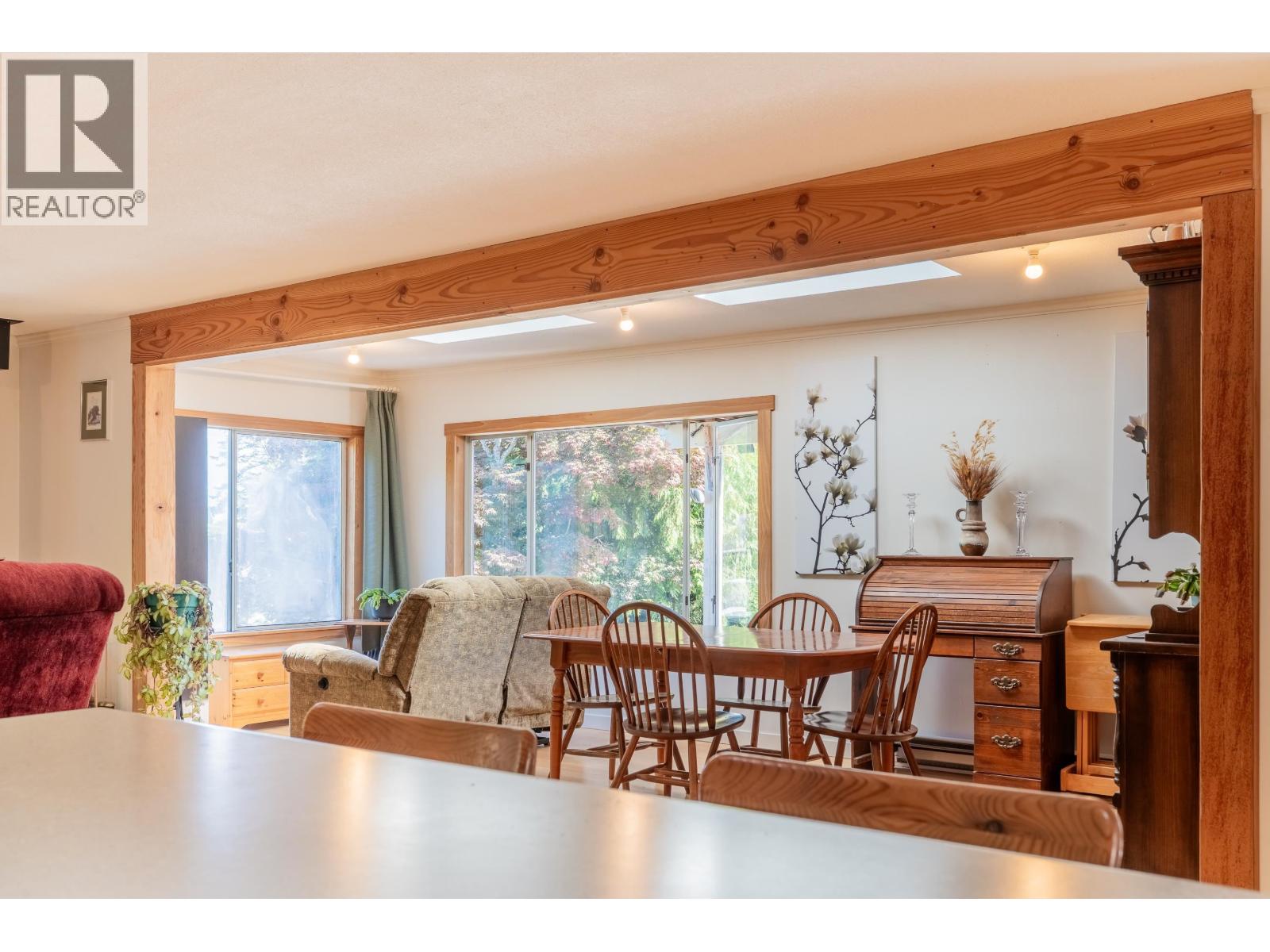 5459 Derby Road, Sechelt, British Columbia  V7Z 0M1 - Photo 9 - R3032999