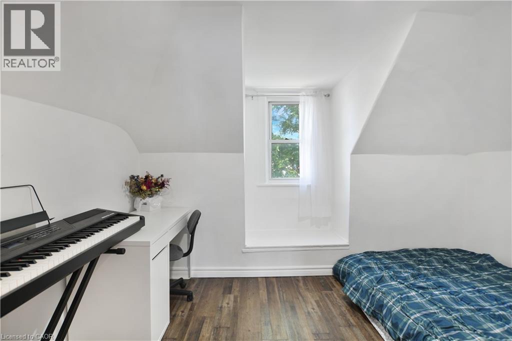 61 Broadway Avenue, Hamilton, Ontario  L8S 2V9 - Photo 5 - 40771839