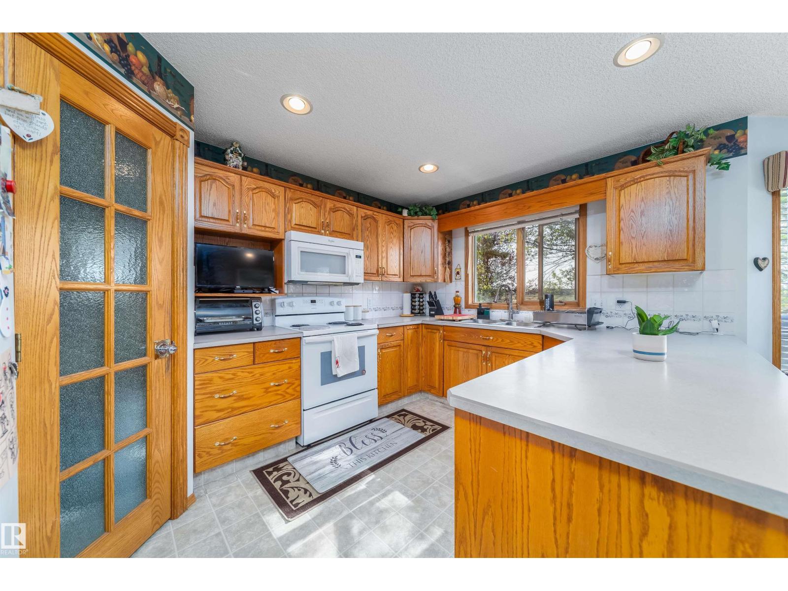 11415 9 Av Nw, Edmonton, Alberta  T6J 6Z5 - Photo 12 - E4458744