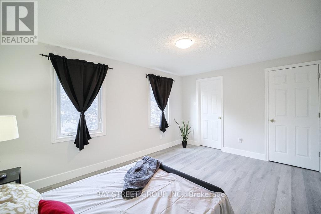 28 - 2200 Glenwood School Drive, Burlington (Freeman), Ontario  L7R 4H7 - Photo 17 - W12386856