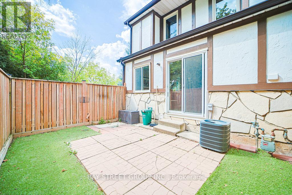 28 - 2200 Glenwood School Drive, Burlington (Freeman), Ontario  L7R 4H7 - Photo 30 - W12386856