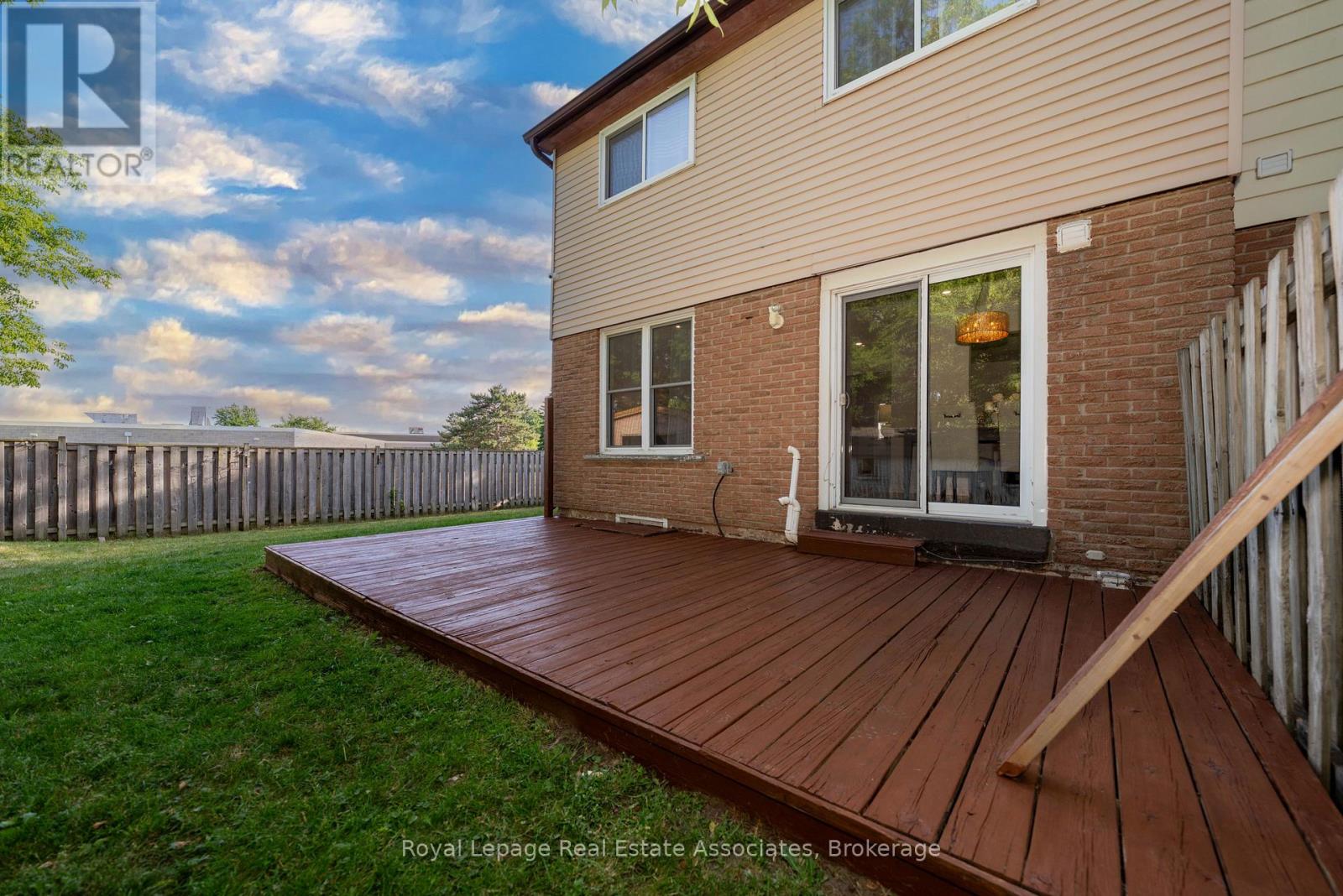 19 Burbank Crescent, Orangeville, Ontario  L9W 3E6 - Photo 17 - W12416766