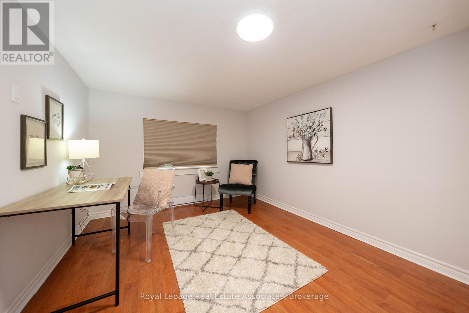 19 Burbank Crescent, Orangeville, Ontario  L9W 3E6 - Photo 7 - W12416766