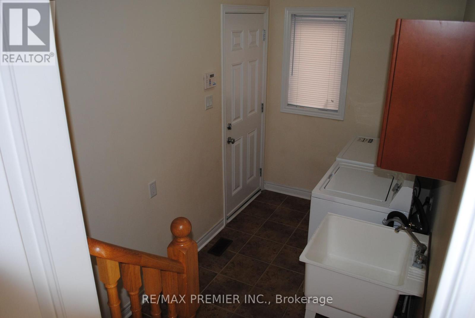 1 Poulias Avenue, Richmond Hill, Ontario  L4E 4X5 - Photo 22 - N12414078