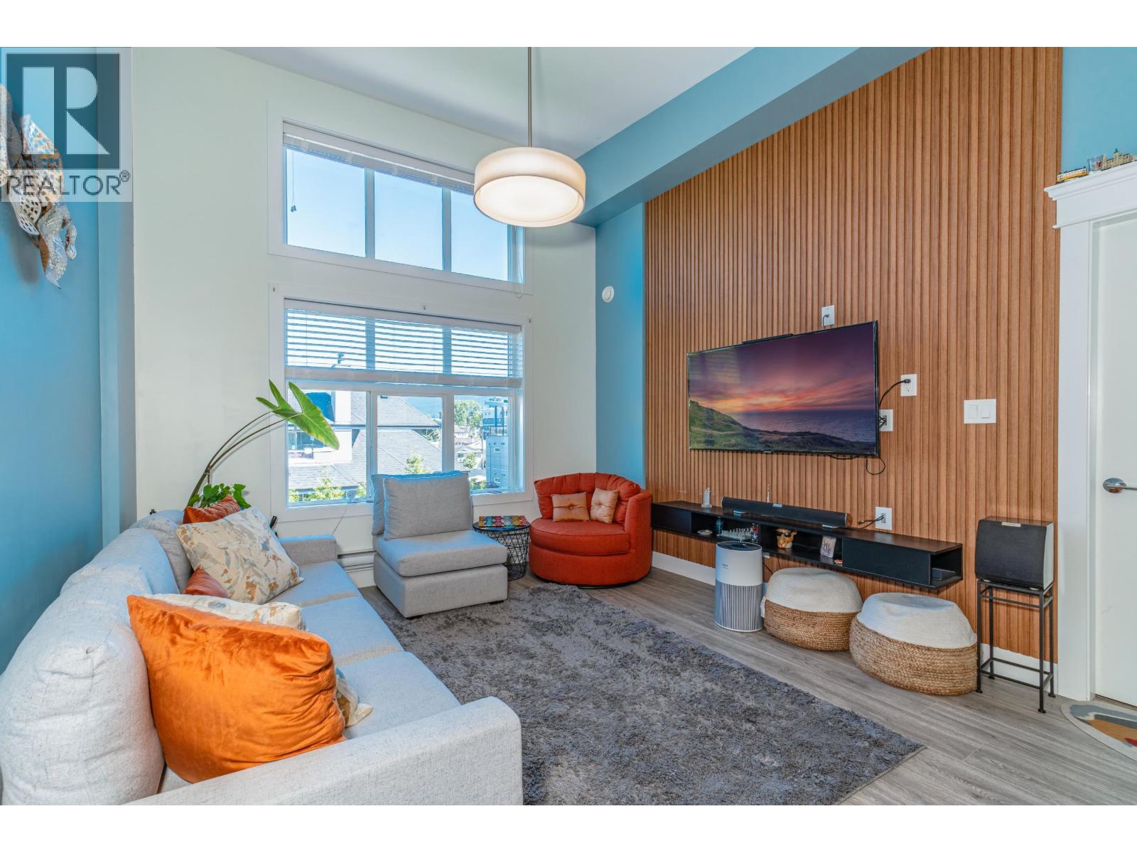 404 2389 Hawthorne Avenue, Port Coquitlam, British Columbia  V3C 0T2 - Photo 3 - R3049545