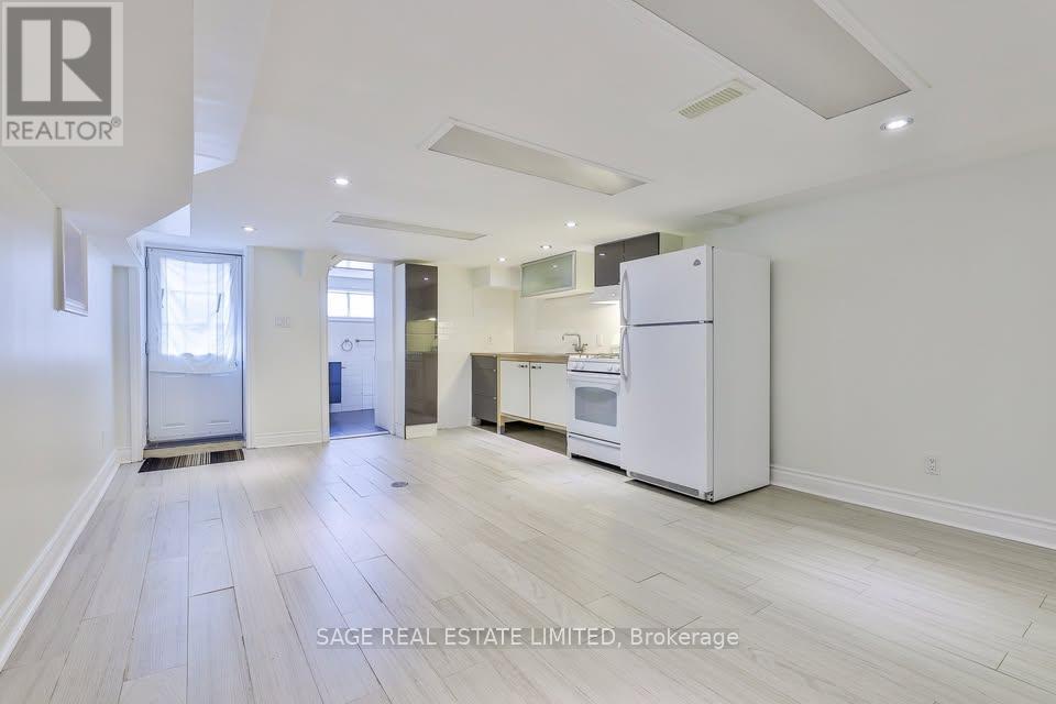 LOWER - 1195 OSSINGTON AVENUE, Toronto, Ontario