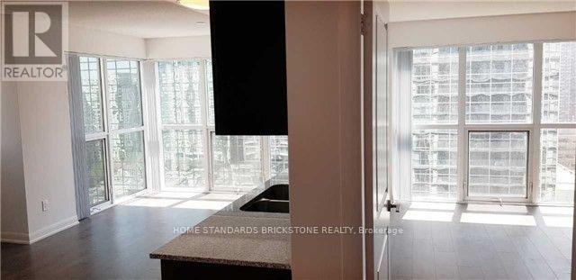 1709 - 5162 Yonge Street, Toronto (Willowdale West), Ontario  M2N 5P6 - Photo 2 - C12416777