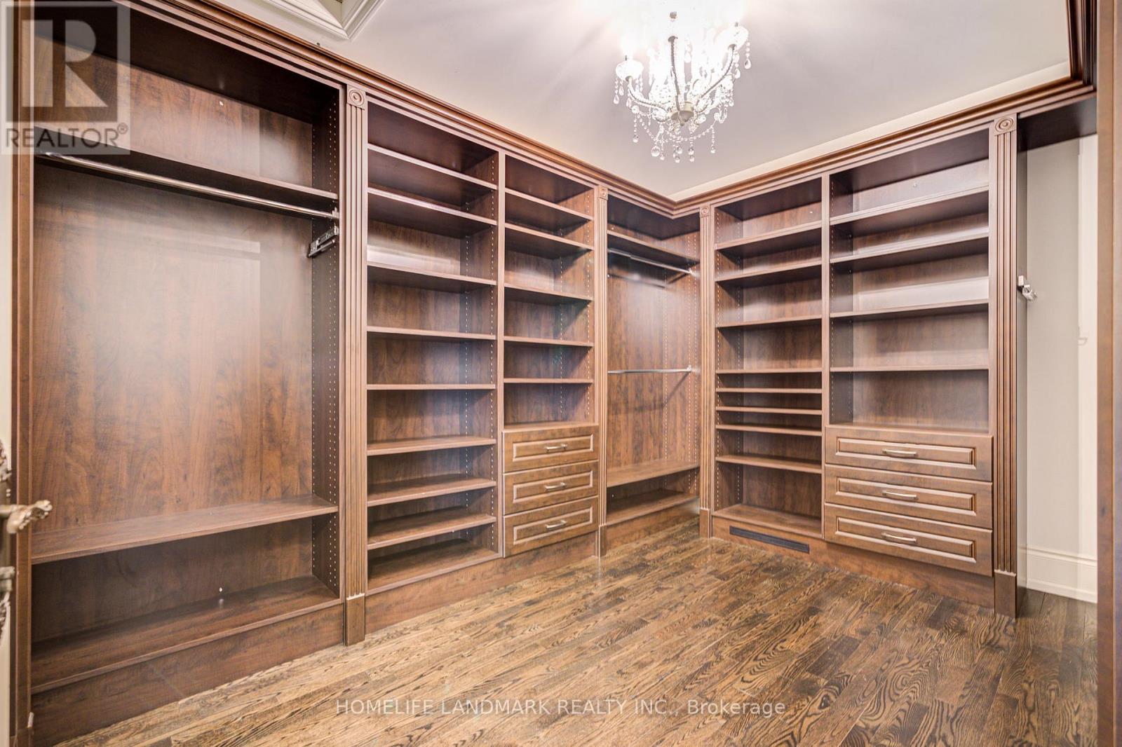 72 Gordon Road, Toronto, Ontario  M2P 1E4 - Photo 19 - C12416780