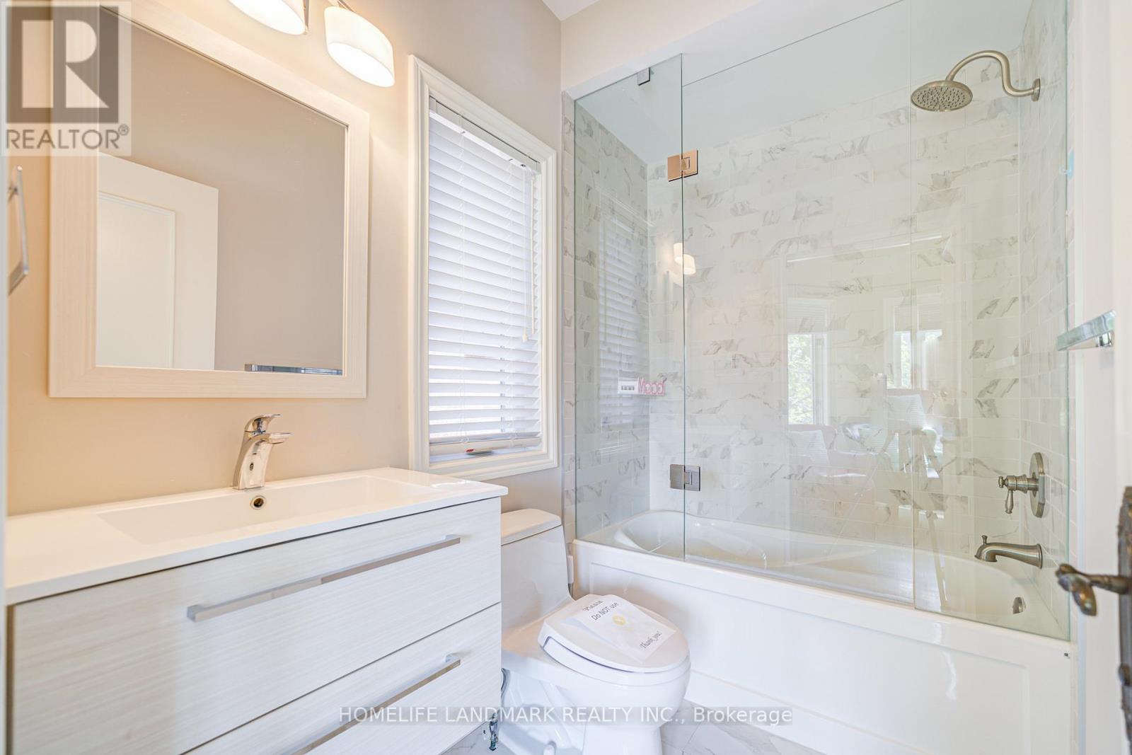 72 Gordon Road, Toronto, Ontario  M2P 1E4 - Photo 27 - C12416780