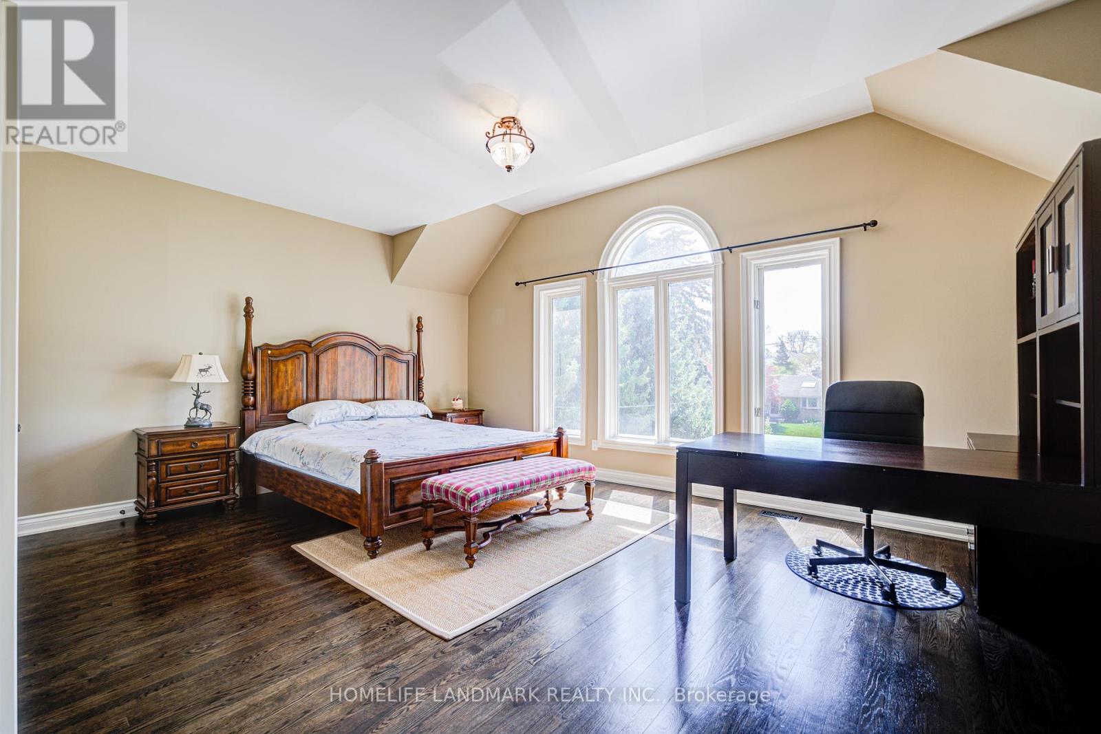 72 Gordon Road, Toronto, Ontario  M2P 1E4 - Photo 28 - C12416780