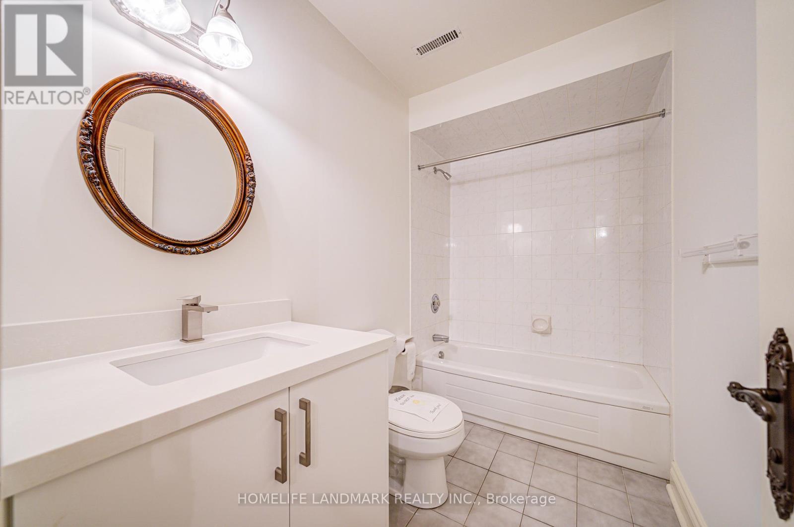 72 Gordon Road, Toronto, Ontario  M2P 1E4 - Photo 40 - C12416780