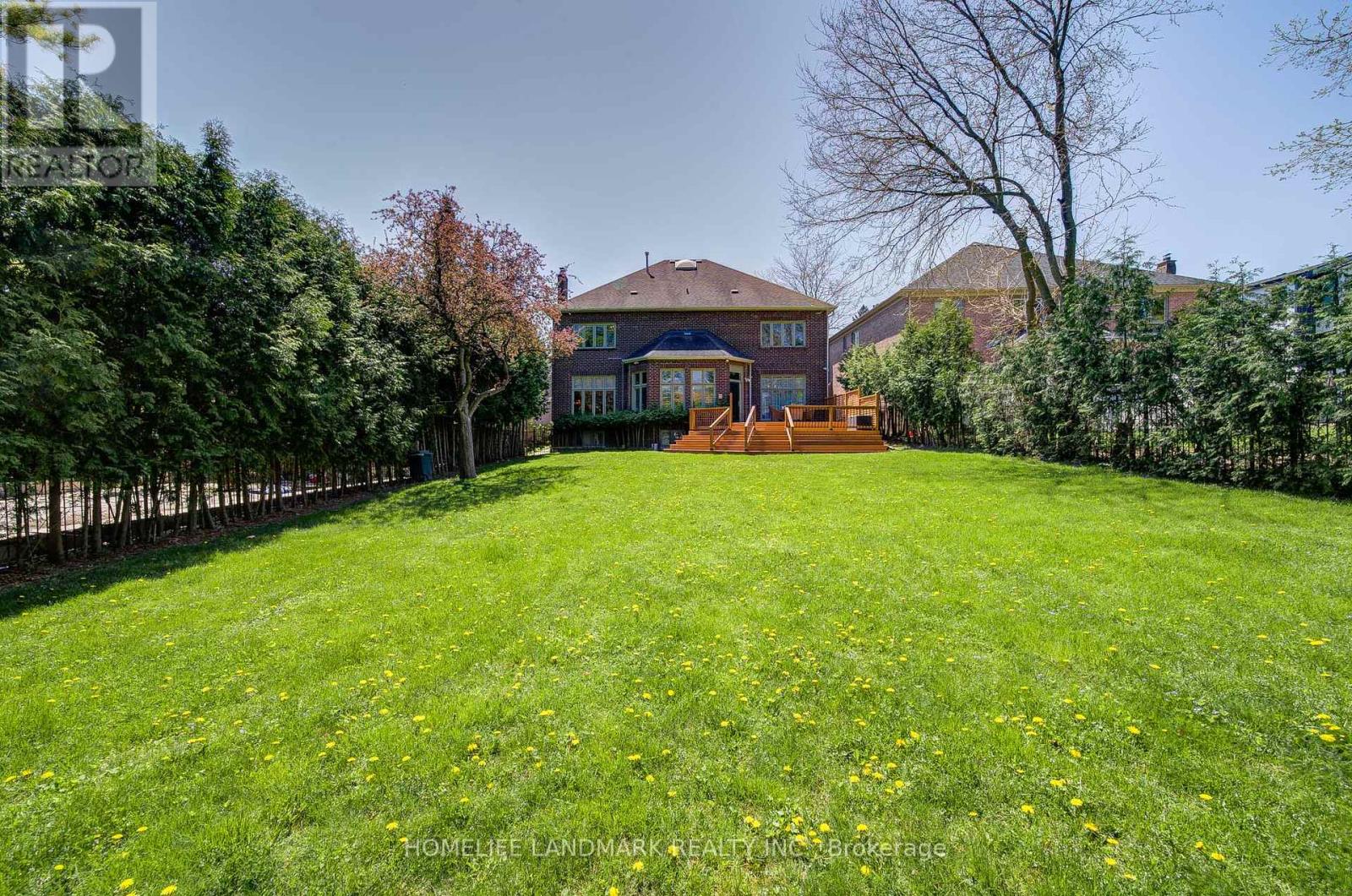 72 Gordon Road, Toronto, Ontario  M2P 1E4 - Photo 43 - C12416780