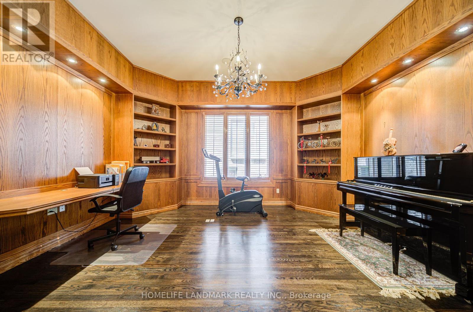 72 Gordon Road, Toronto, Ontario  M2P 1E4 - Photo 8 - C12416780