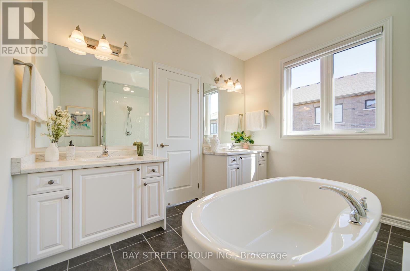 87 Mccague Avenue, Richmond Hill, Ontario  L4S 0M2 - Photo 45 - N12416771