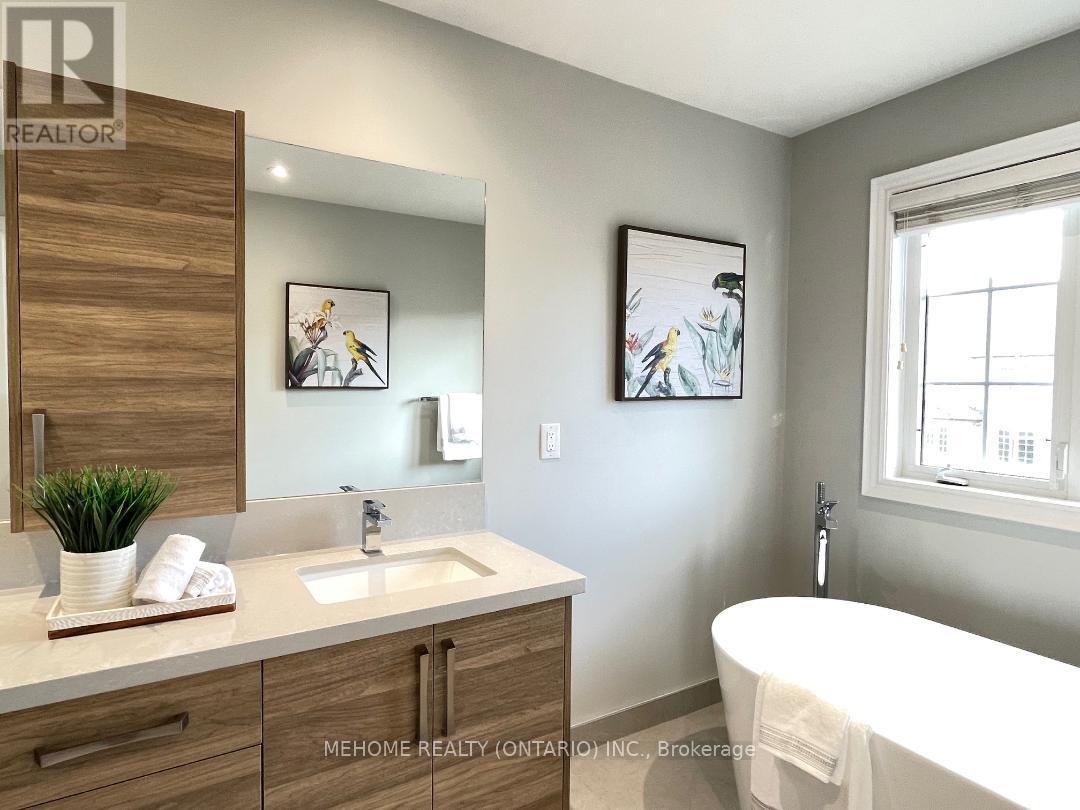 190 Legends Way, Markham, Ontario  L3R 6A9 - Photo 36 - N12416774