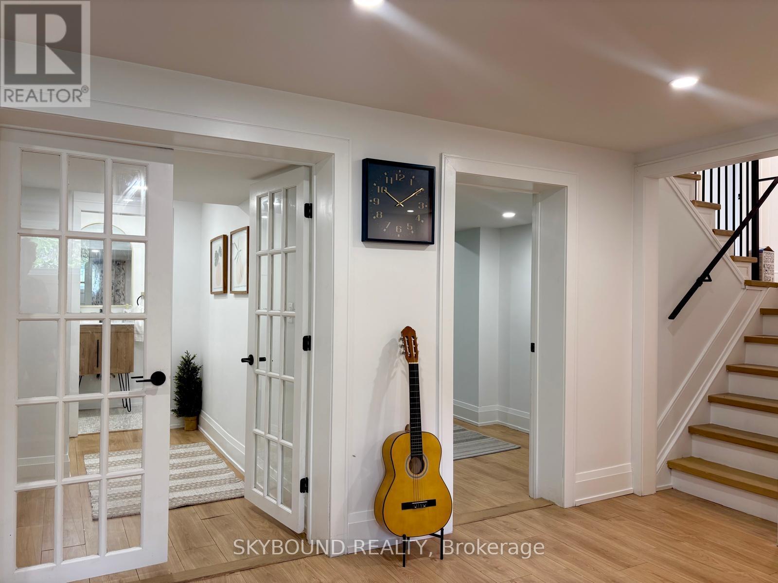 23 Drury Lane, Toronto, Ontario  M9P 1P8 - Photo 14 - W12416770