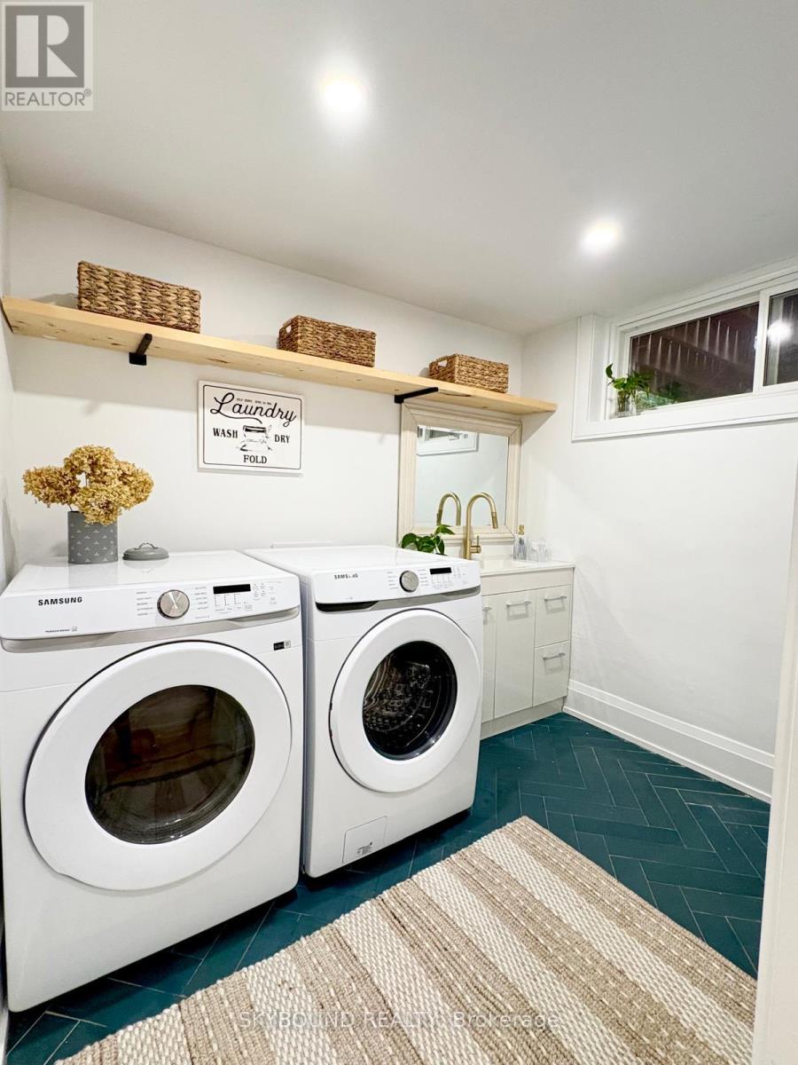 23 Drury Lane, Toronto, Ontario  M9P 1P8 - Photo 17 - W12416770