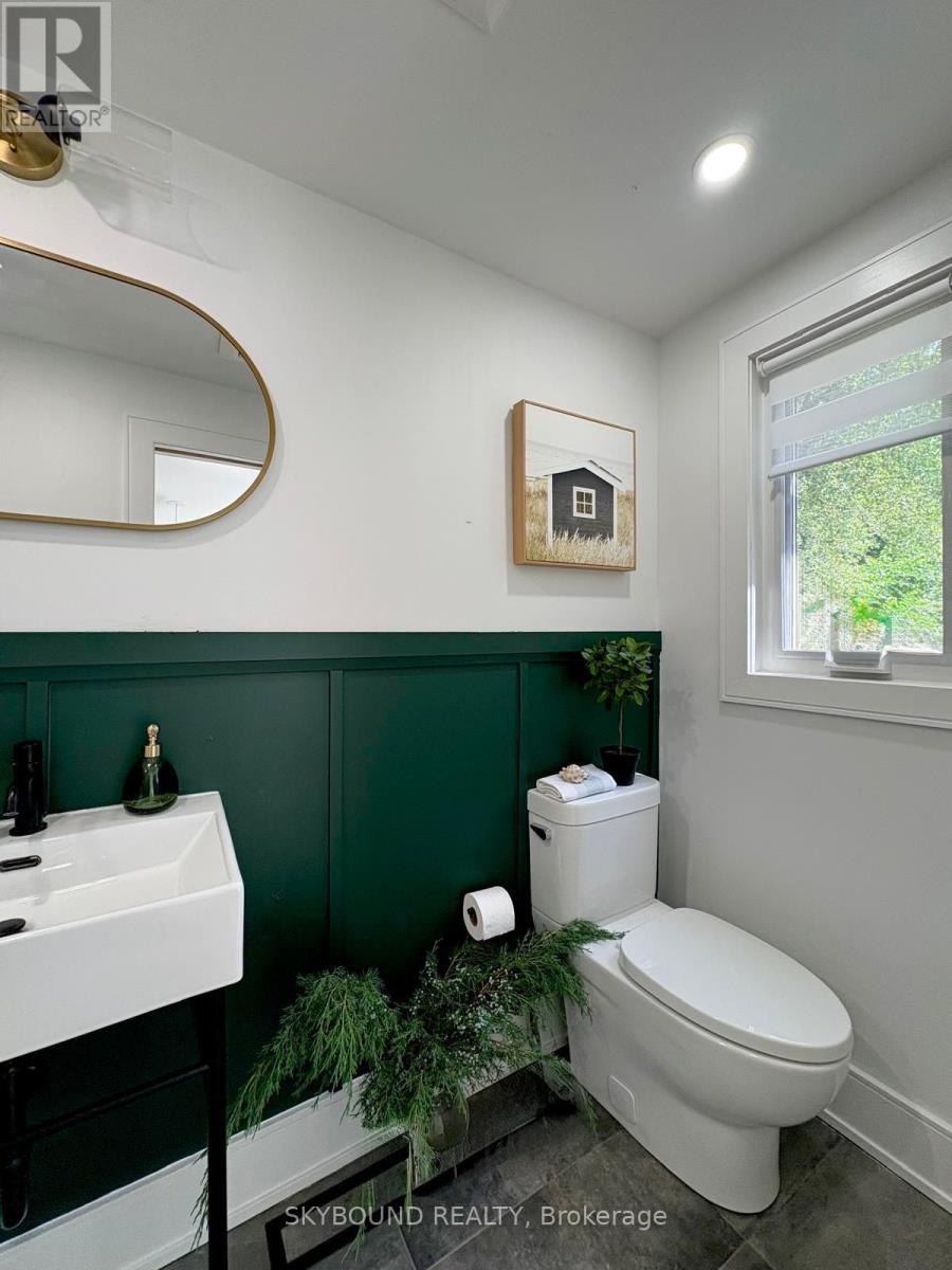 23 Drury Lane, Toronto, Ontario  M9P 1P8 - Photo 19 - W12416770