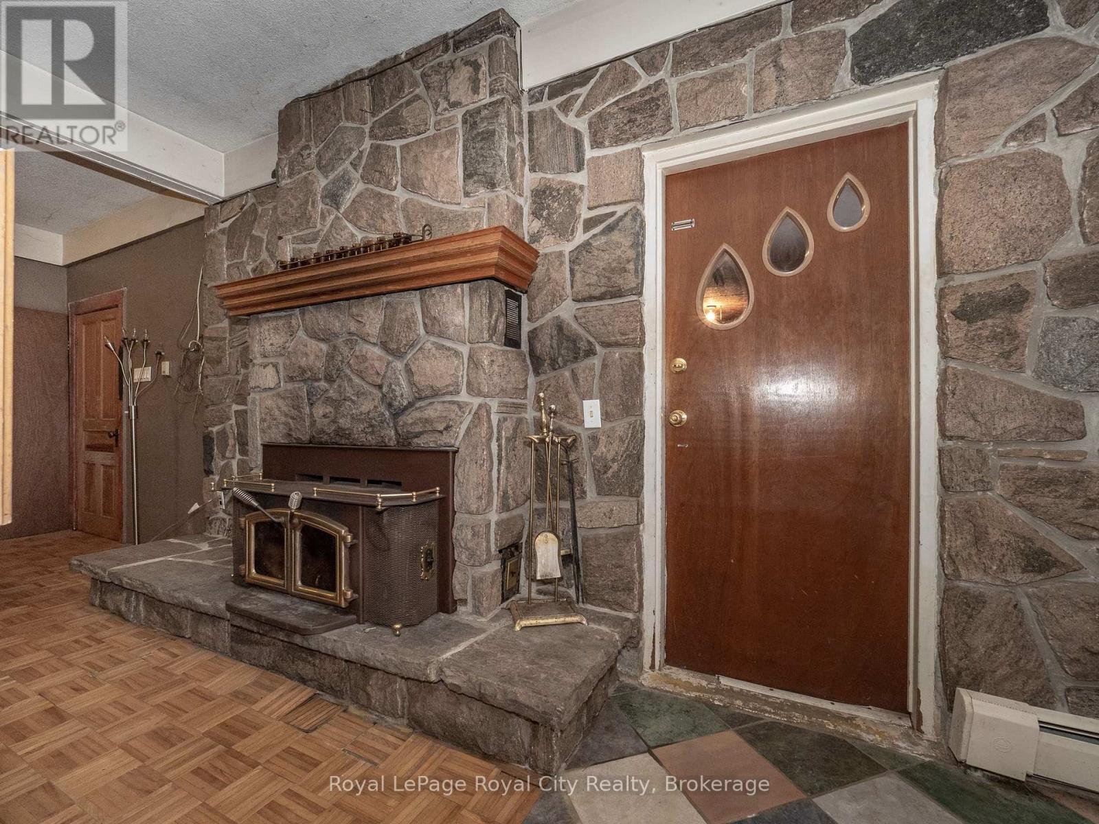 5 William Street, Bracebridge, Ontario  P1L 0A1 - Photo 10 - X12416787