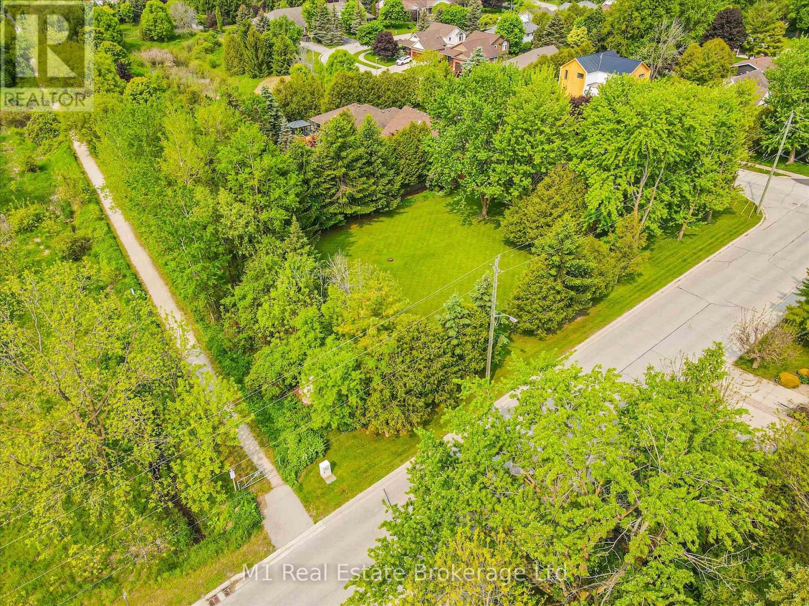 Lot 1a - 1a Clarke Street, Centre Wellington, Ontario  N1B 1S0 - Photo 2 - X12416790