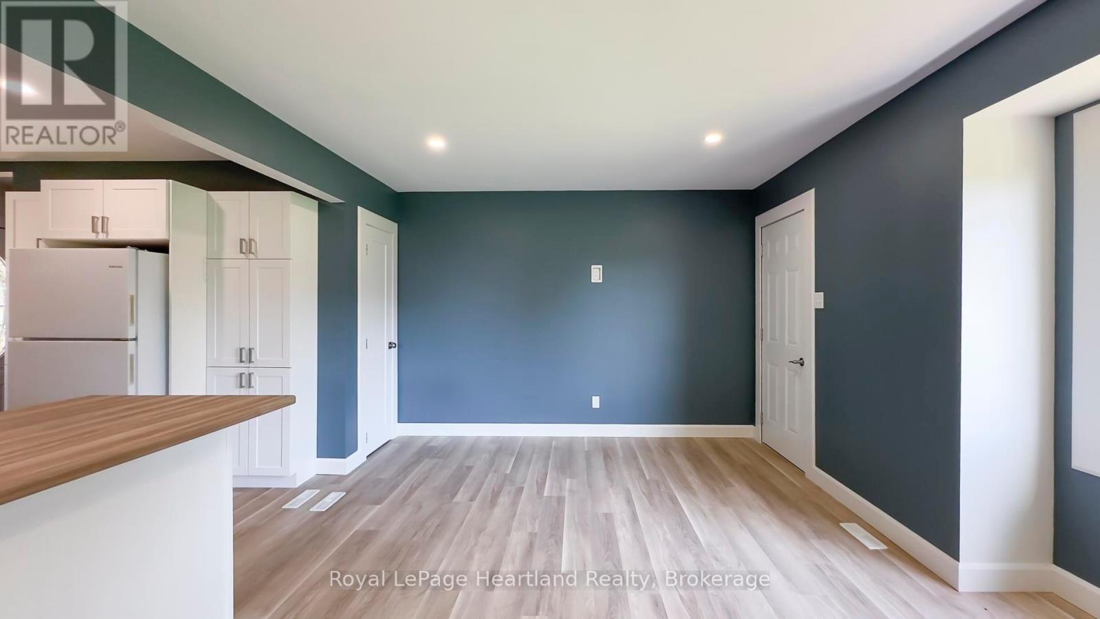 26 Quebec Road, Huron East, Ontario  N0M 1L0 - Photo 17 - X12416799