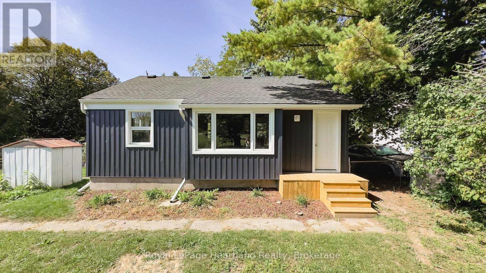 26 Quebec Road, Huron East, Ontario  N0M 1L0 - Photo 2 - X12416799
