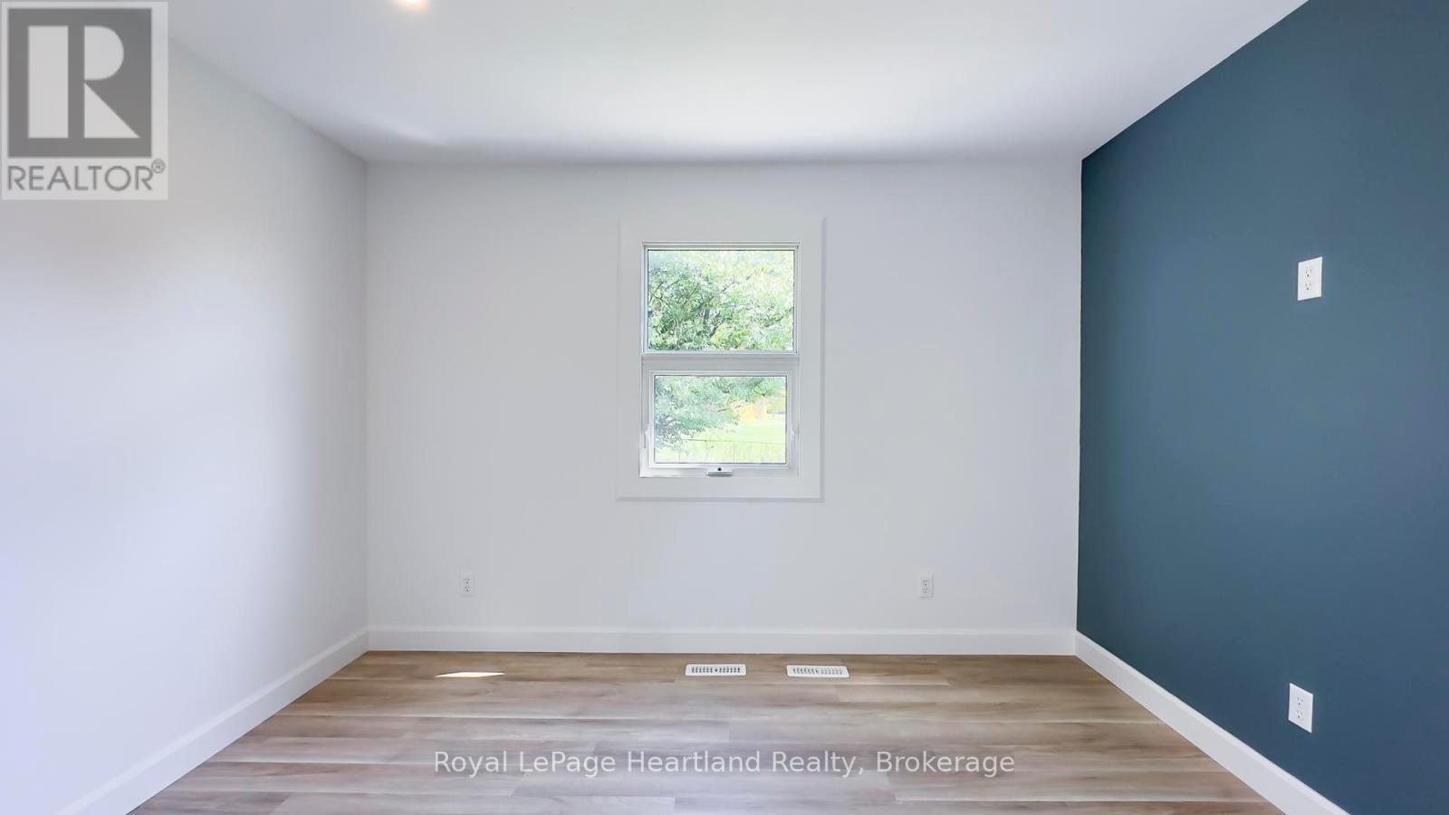 26 Quebec Road, Huron East, Ontario  N0M 1L0 - Photo 22 - X12416799