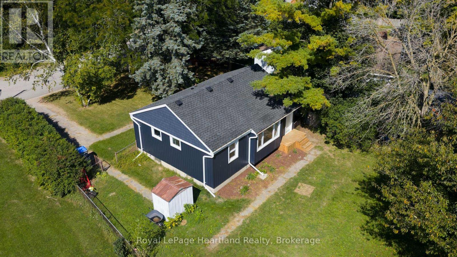 26 Quebec Road, Huron East, Ontario  N0M 1L0 - Photo 41 - X12416799