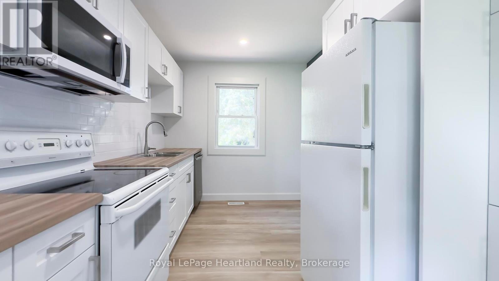 26 Quebec Road, Huron East, Ontario  N0M 1L0 - Photo 9 - X12416799