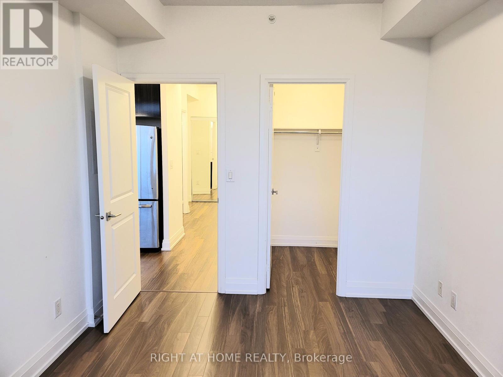 1007 - 7167 Yonge Street, Markham, Ontario  L3T 0E1 - Photo 10 - N12416783