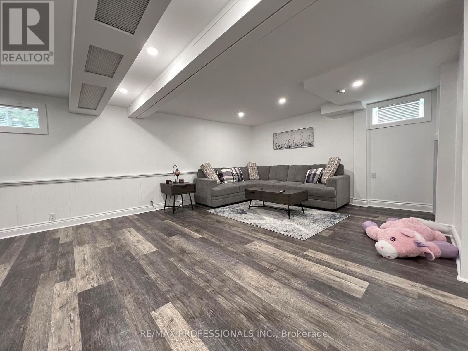 373 West Acres Drive, Guelph, Ontario  N1H 7B3 - Photo 14 - X12416796