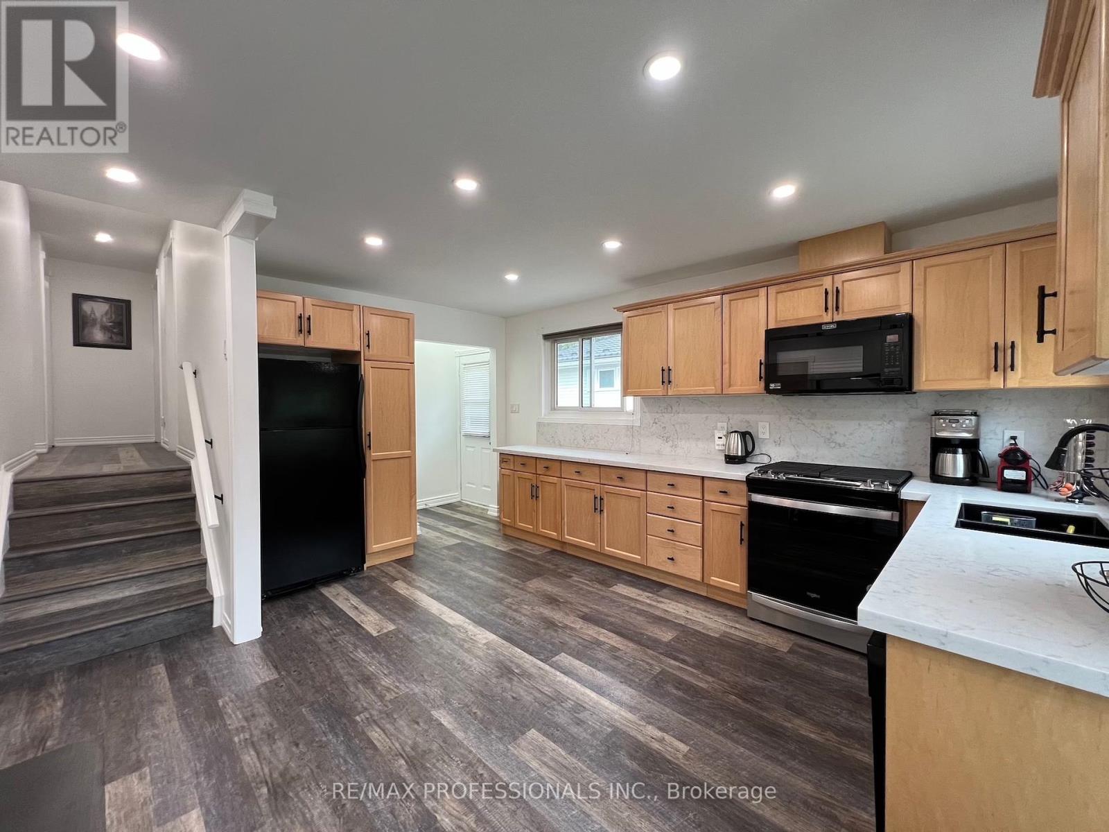 373 West Acres Drive, Guelph, Ontario  N1H 7B3 - Photo 5 - X12416796