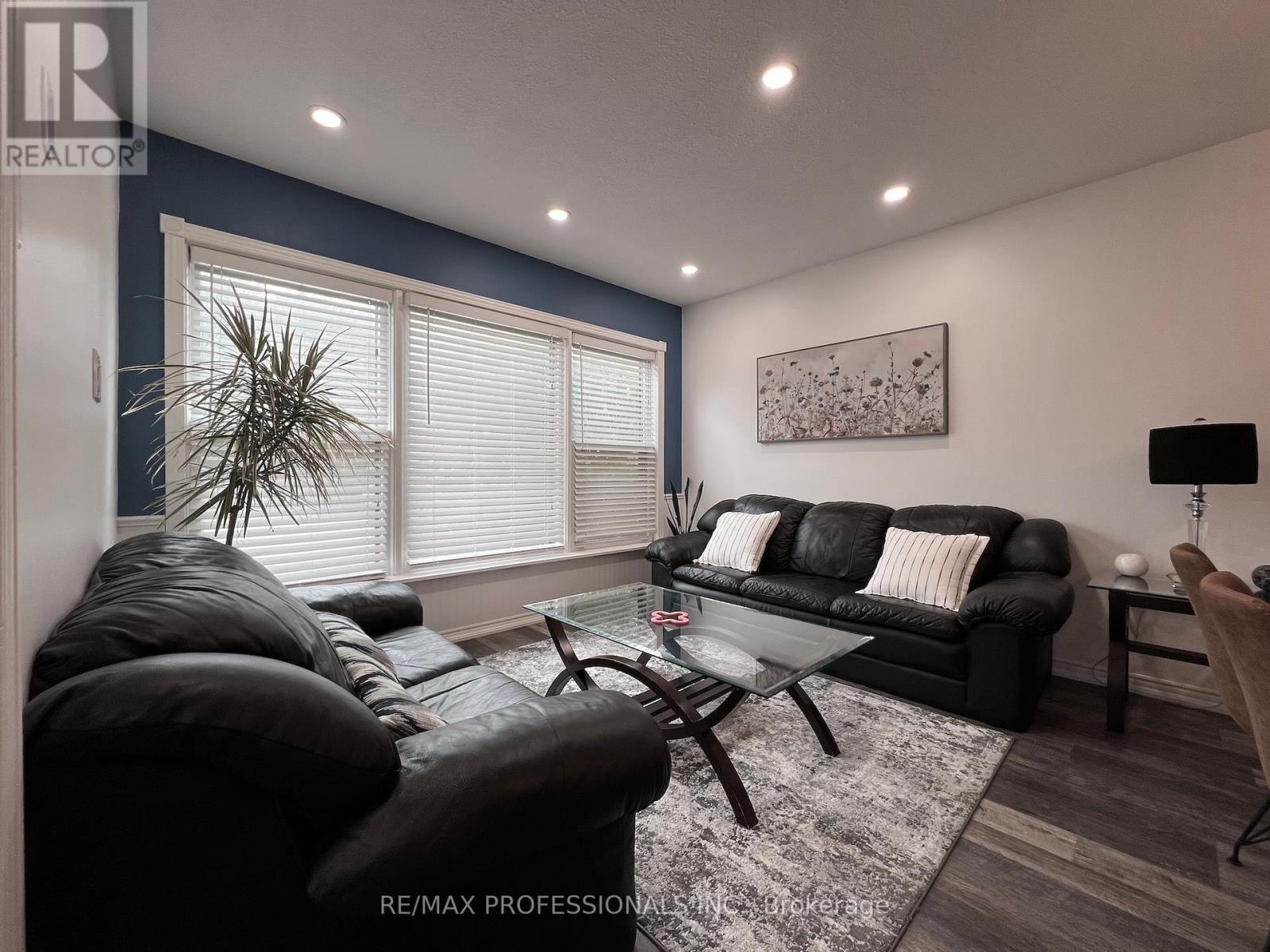 373 West Acres Drive, Guelph, Ontario  N1H 7B3 - Photo 9 - X12416796