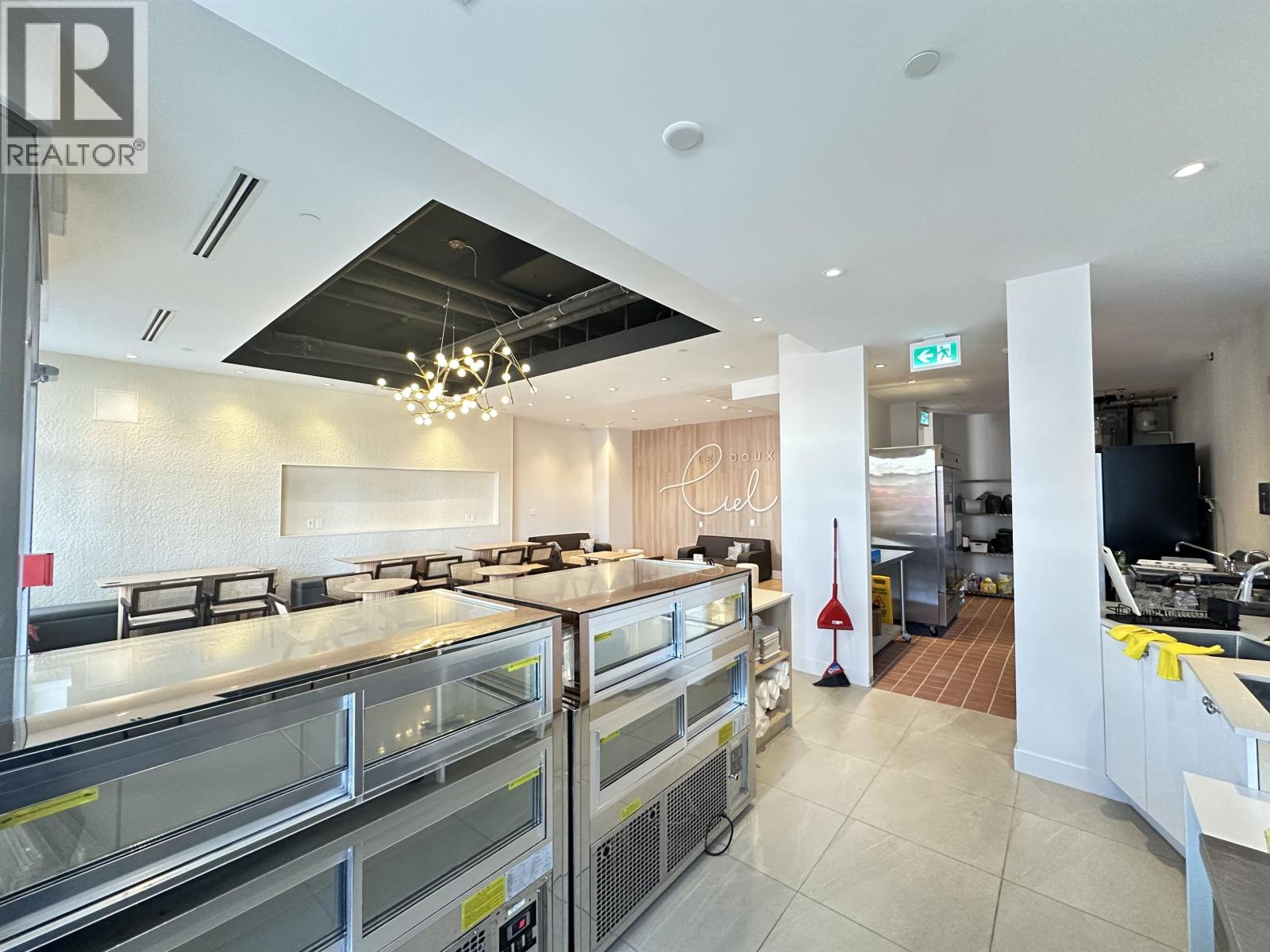 8982 University High Street, Burnaby, British Columbia  V5A 4X6 - Photo 5 - C8072396