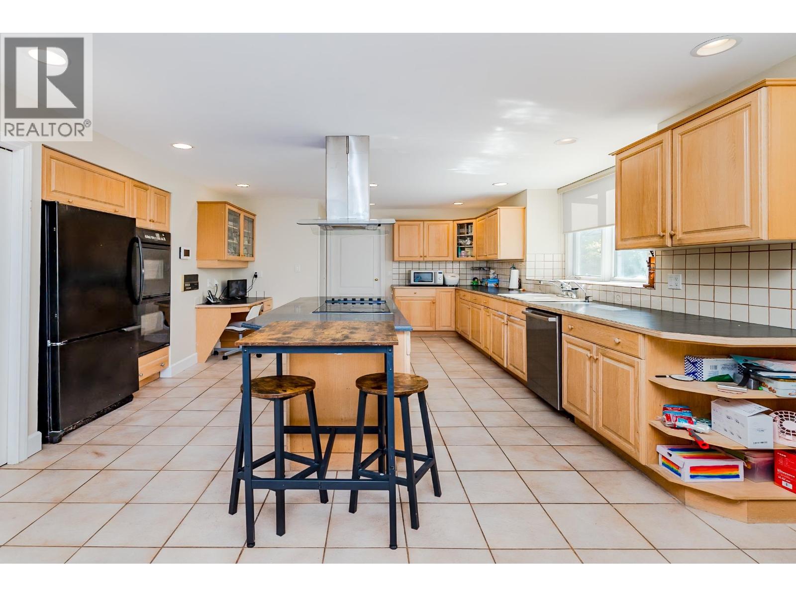 8405 Gillnet Place, Vancouver, British Columbia  V6P 6P7 - Photo 11 - R3046300