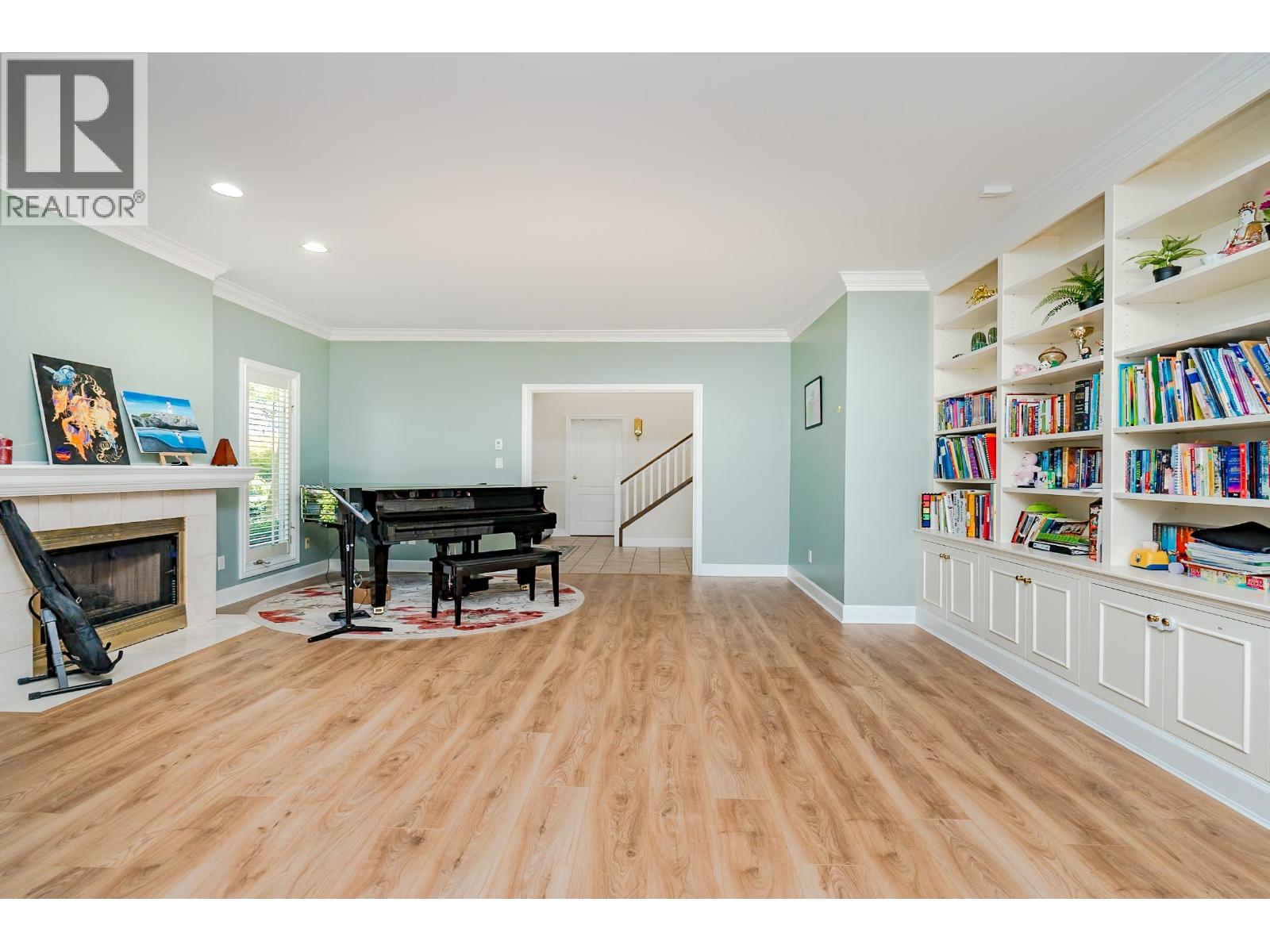 8405 Gillnet Place, Vancouver, British Columbia  V6P 6P7 - Photo 4 - R3046300
