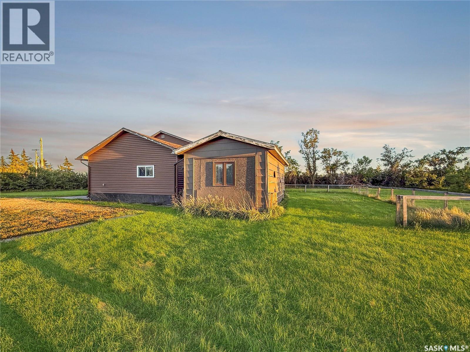 Rhineland Acreage, Swift Current Rm No. 137, Saskatchewan  S9H 4M6 - Photo 26 - SK995777