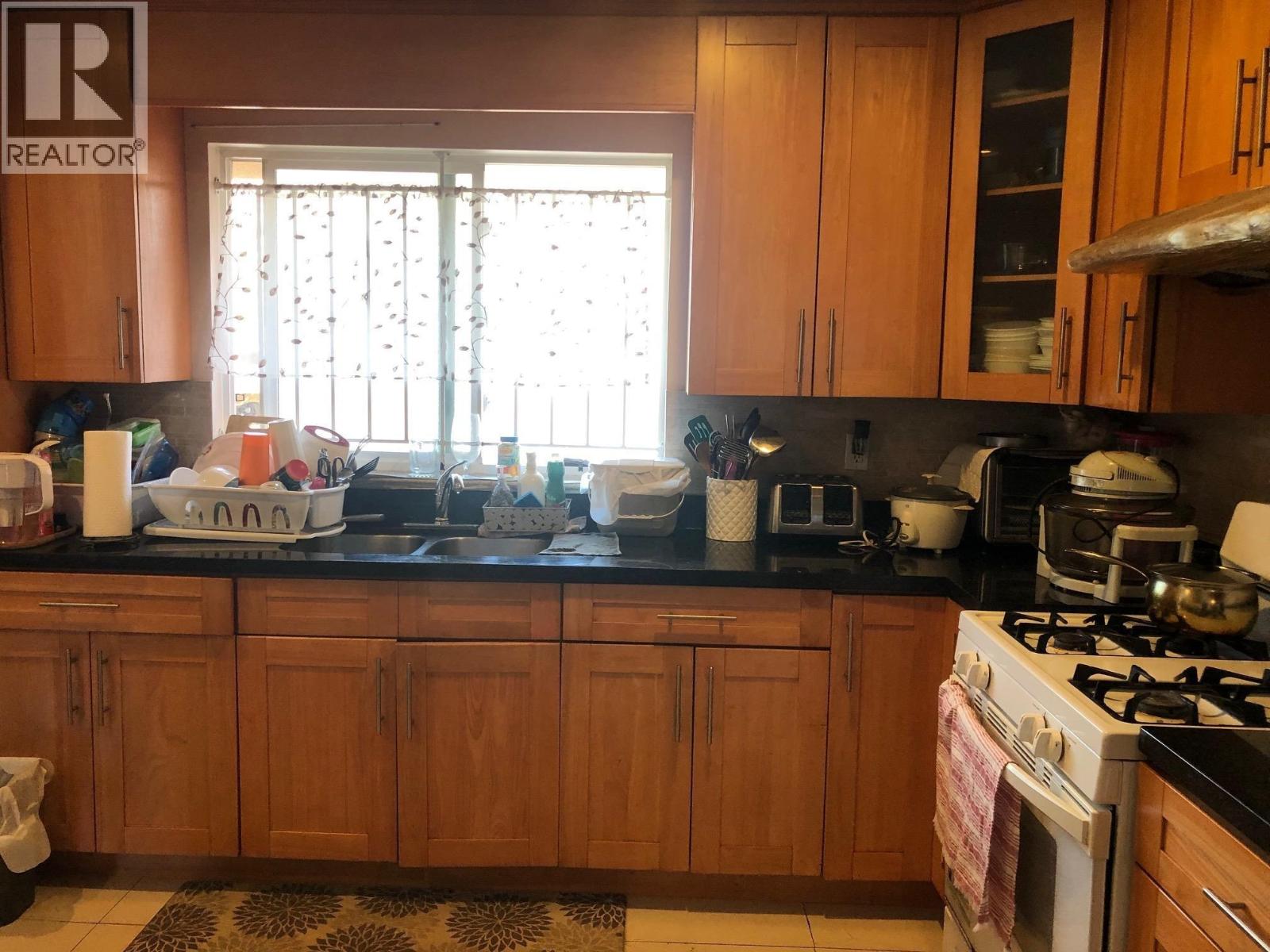 153 Se Marine Drive, Vancouver, British Columbia  V5X 2S2 - Photo 5 - R3050287