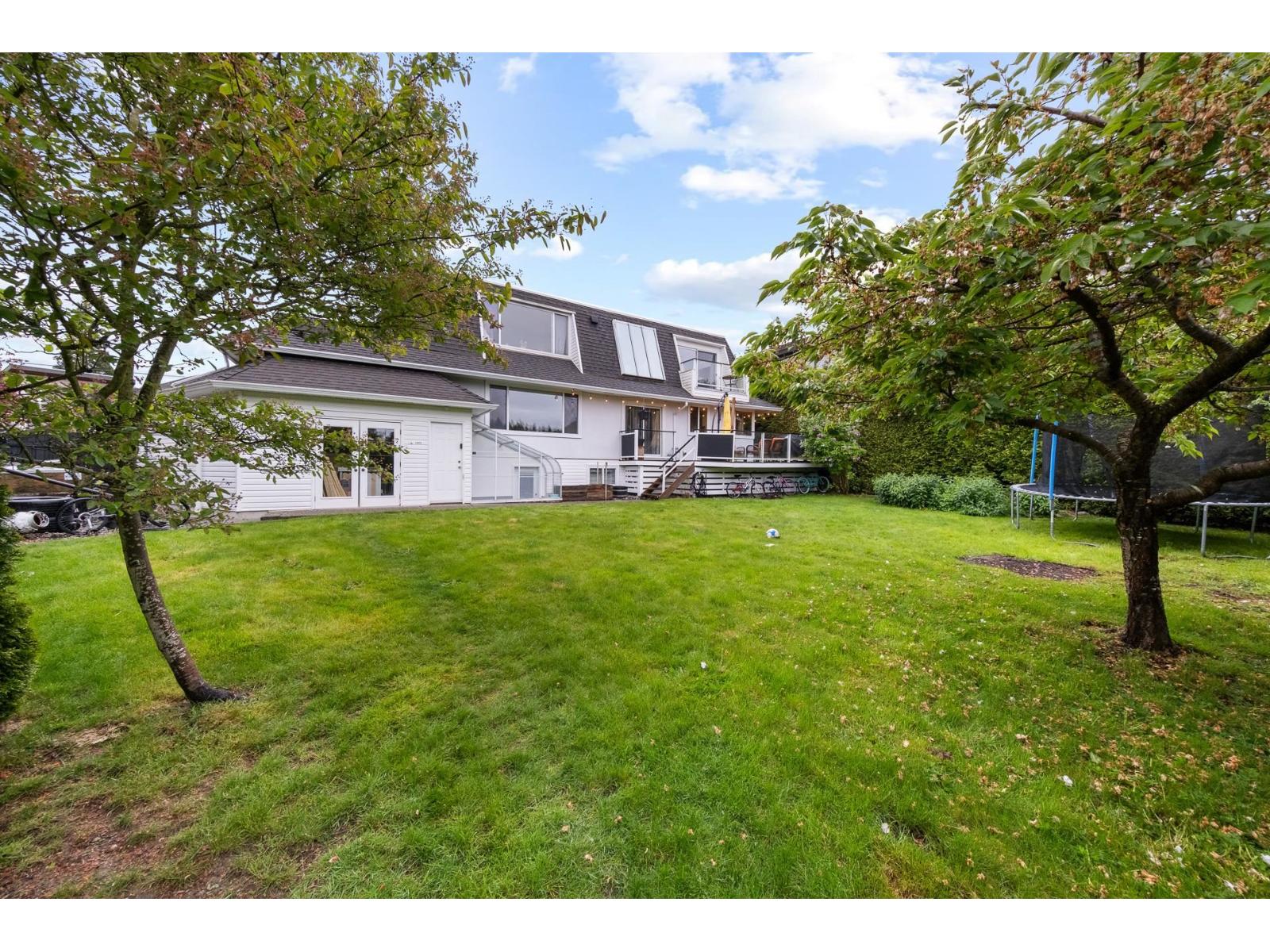 14424 Mann Park Crescent, White Rock, British Columbia  V4B 3A8 - Photo 32 - R3050159