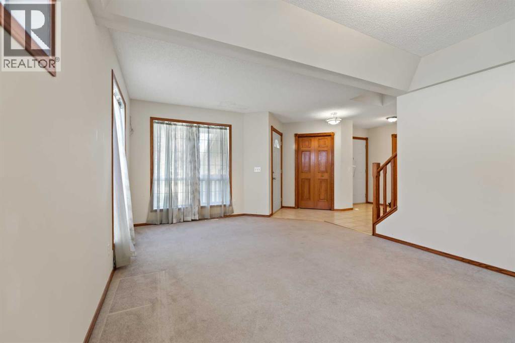 183 Cove Drive, Chestermere, Alberta  T1X 1E9 - Photo 6 - A2248417
