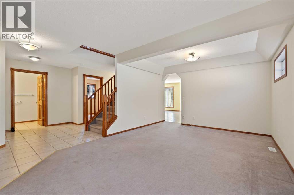 183 Cove Drive, Chestermere, Alberta  T1X 1E9 - Photo 5 - A2248417