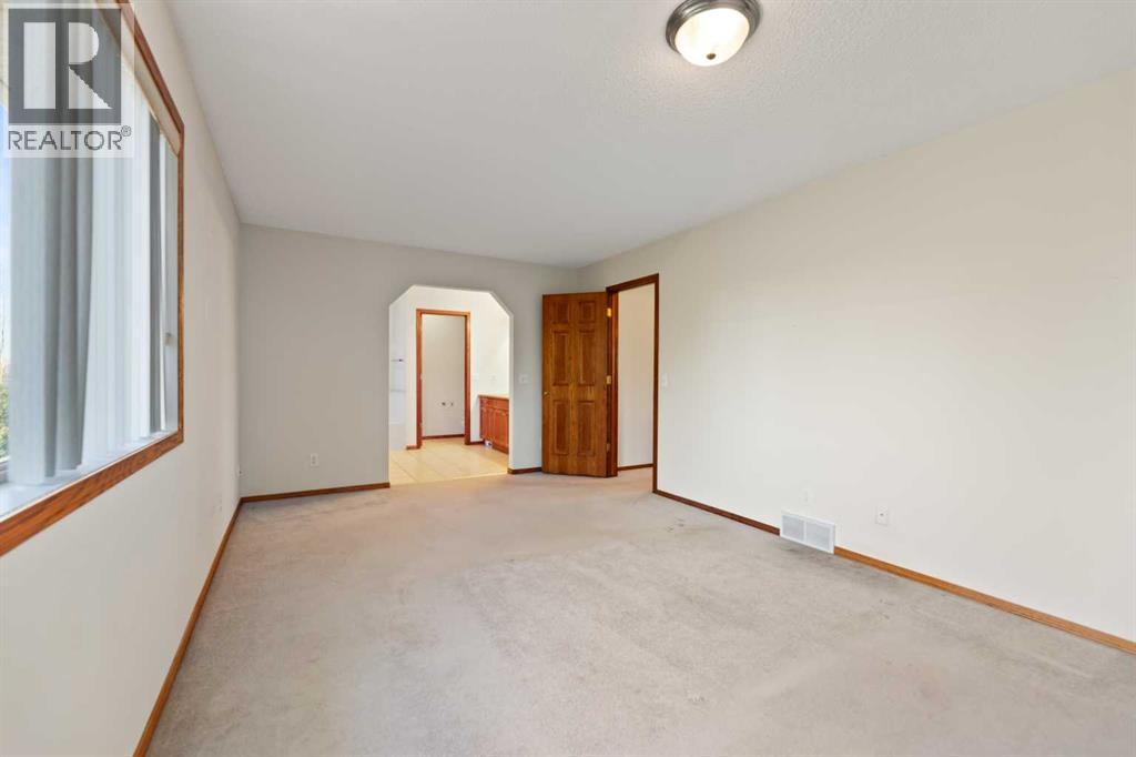 183 Cove Drive, Chestermere, Alberta  T1X 1E9 - Photo 25 - A2248417