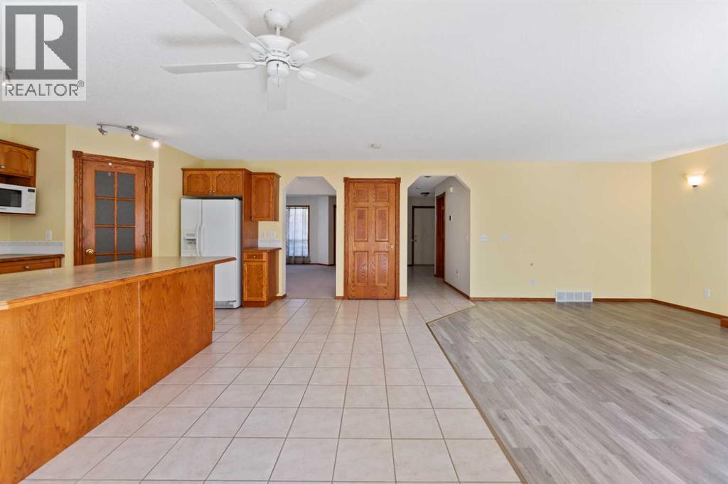 183 Cove Drive, Chestermere, Alberta  T1X 1E9 - Photo 14 - A2248417