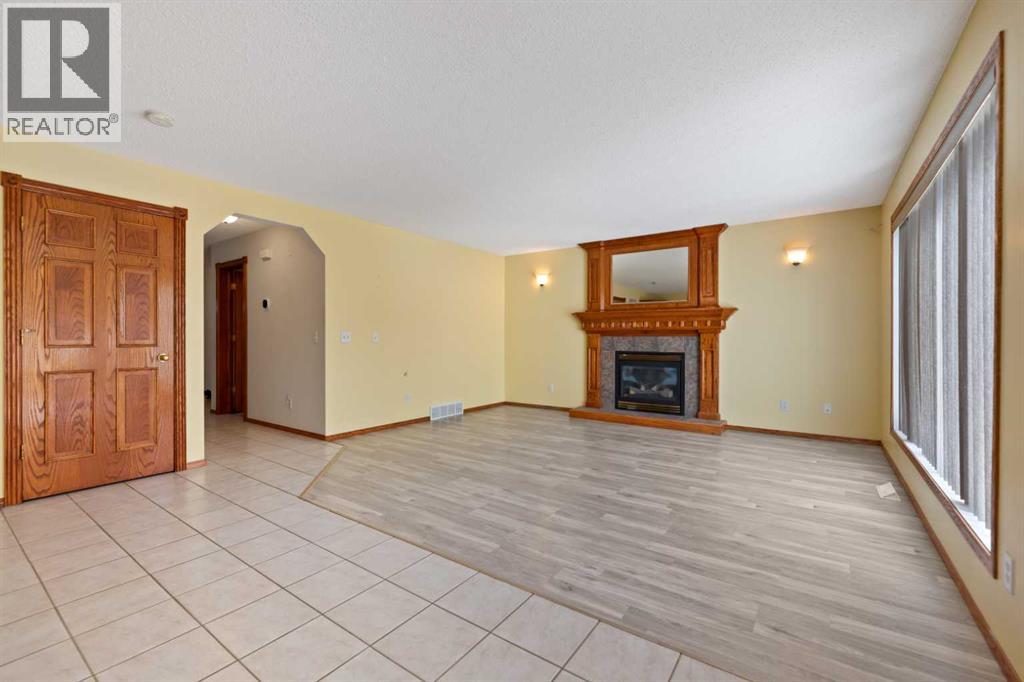 183 Cove Drive, Chestermere, Alberta  T1X 1E9 - Photo 17 - A2248417
