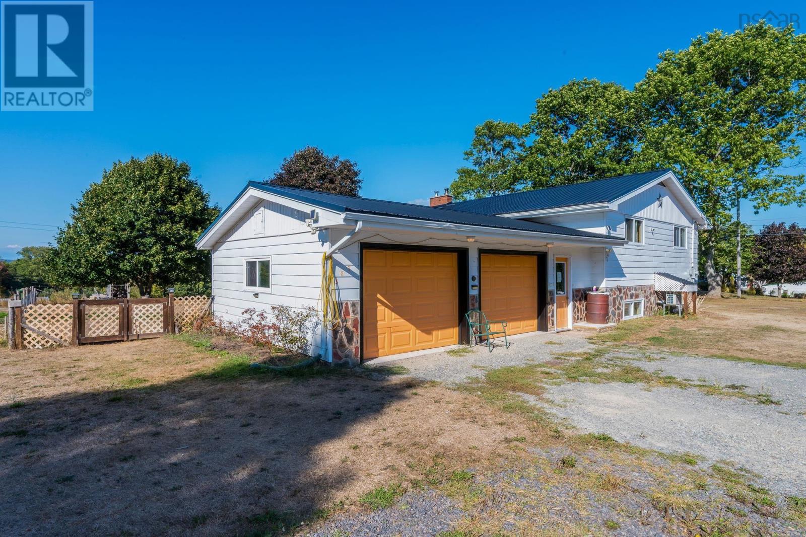387 Lawrence Road, Rockland, Nova Scotia  B0P 1E0 - Photo 5 - 202523359