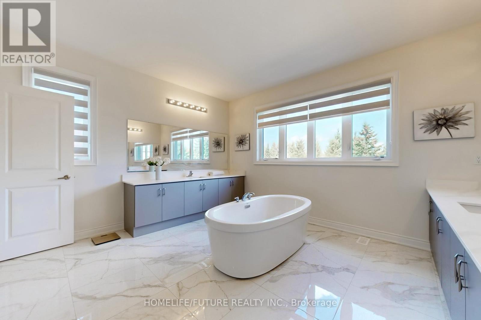 19 Joiner Circle, Whitchurch-Stouffville (Ballantrae), Ontario  L4A 4W9 - Photo 27 - N12401553