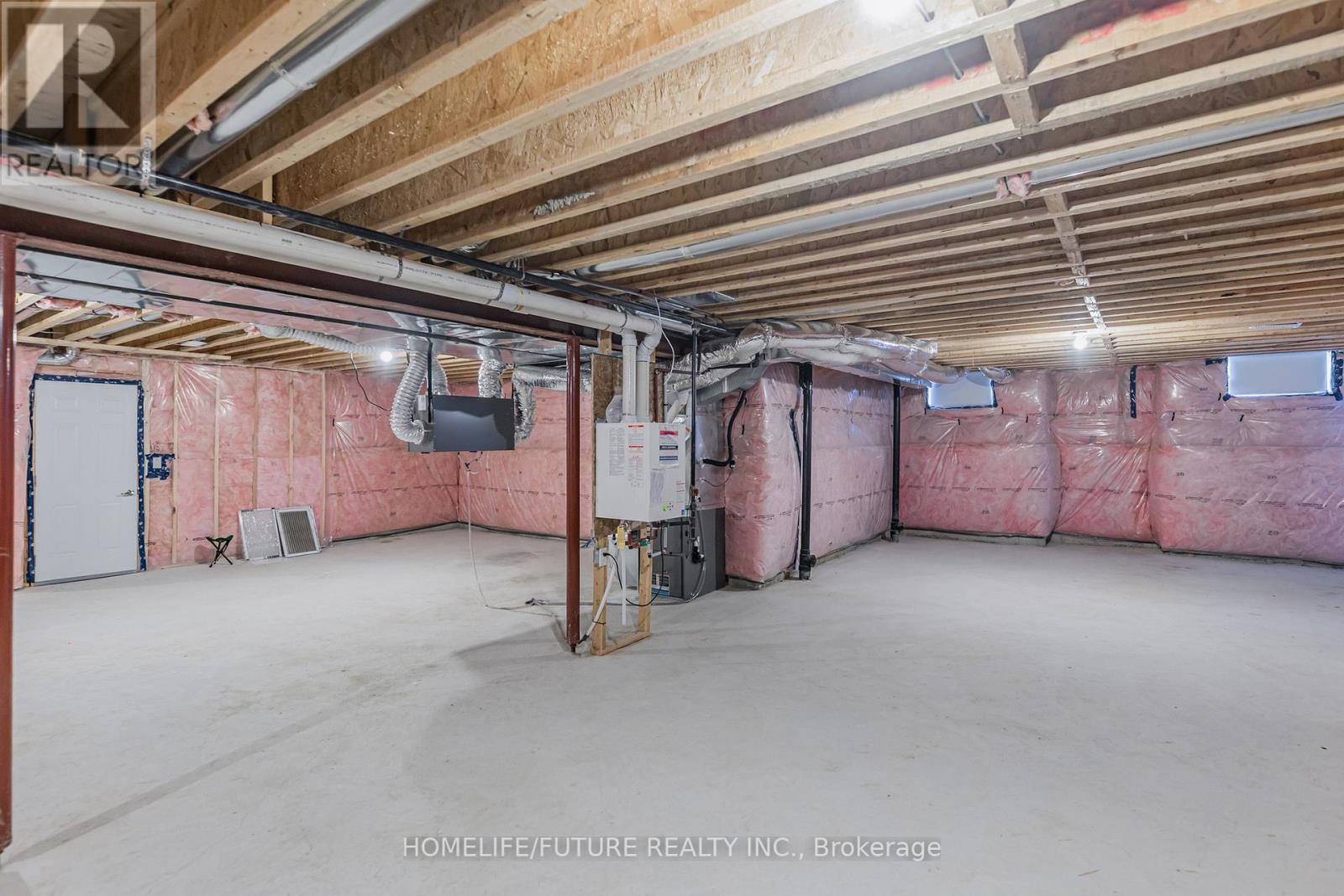 19 Joiner Circle, Whitchurch-Stouffville (Ballantrae), Ontario  L4A 4W9 - Photo 44 - N12401553