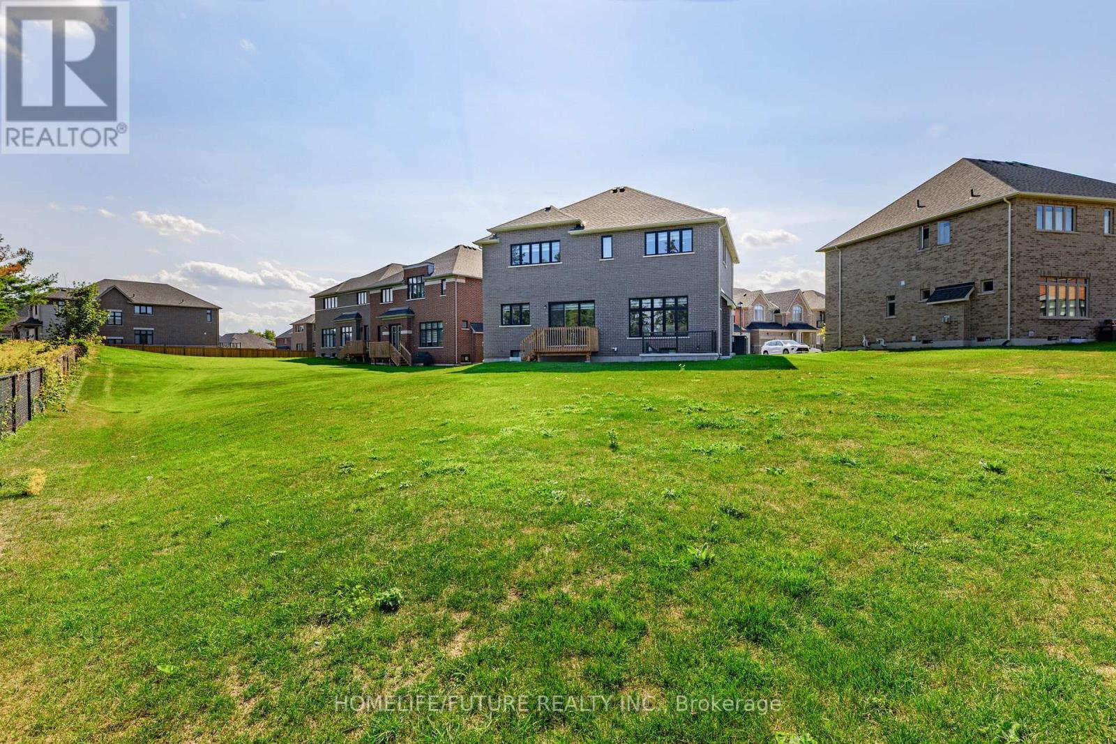 19 Joiner Circle, Whitchurch-Stouffville (Ballantrae), Ontario  L4A 4W9 - Photo 50 - N12401553